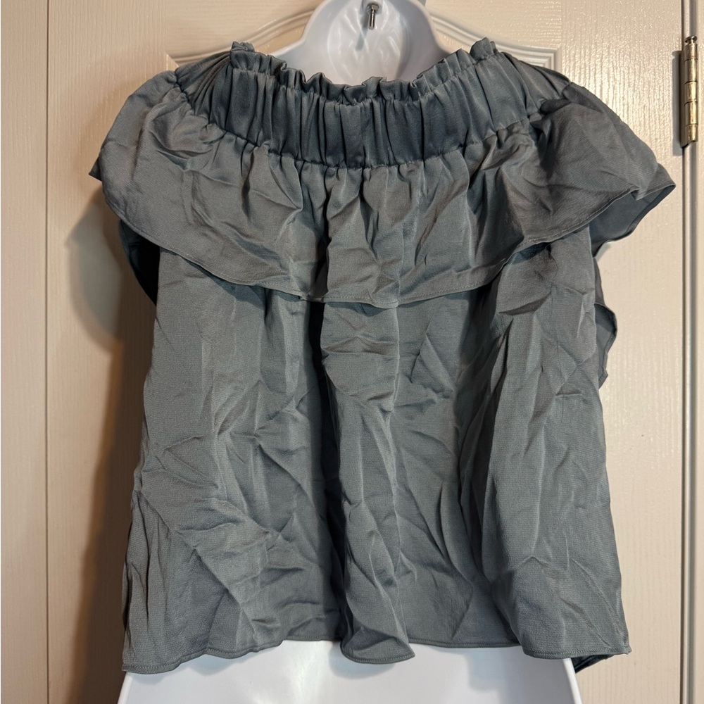 πΈ NWTβ Express Off-the-Shoulder Ruffle Trim Blouse - Size Large πΈ - Picture 6 of 6